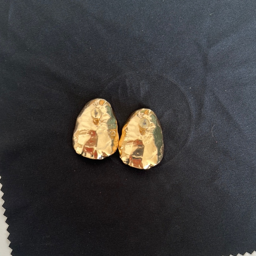 Gold Textured Stud Earrings - Picture 4 of 5